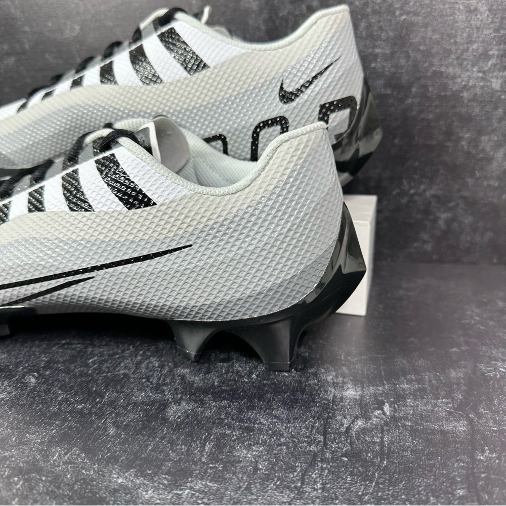 VAPOR EDGE SPEED 360 PHOTON DUST MENS FOOTBALL CLEATS SIZE 14 WHITE GRAY BLACK - Picture 9 of 10